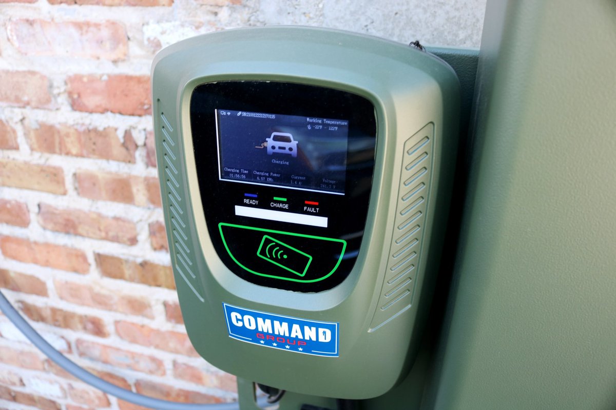 AmsIndInc's tweet photo. 🚘🔌🔋 Our latest project with Command Group is ELECTRIC! We just installed a level 2 PowerPort EVC charger that can fully charge a 100 kWh Electric Vehicle in just 3.5 hours ⚡💨 

#MepEngineering #EVCharging #SustainableSolutions #WeDoThatToo https://t.co/ZzN3dLv9l0