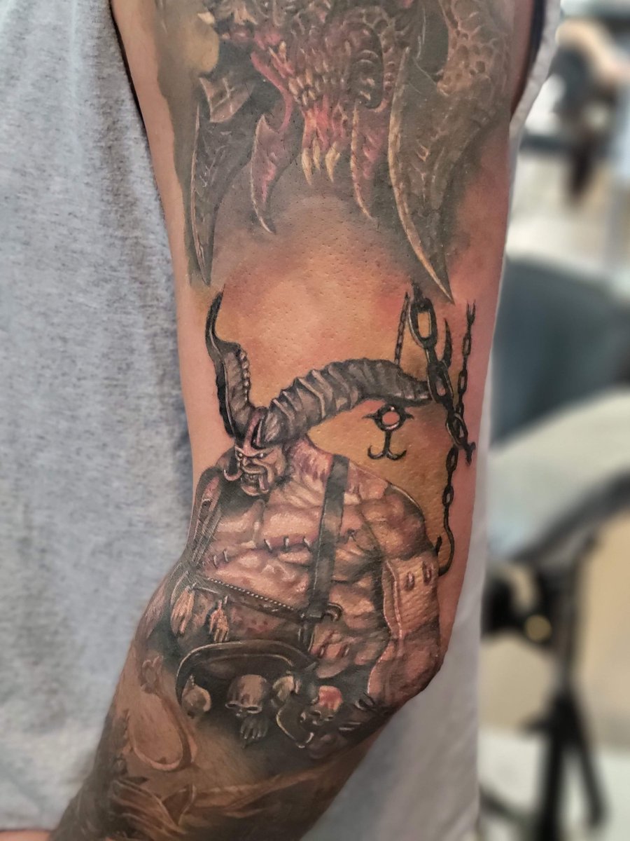 iamthesaga's tweet photo. @Diablo He lives on my arm among some others. https://t.co/uVehVScoyQ