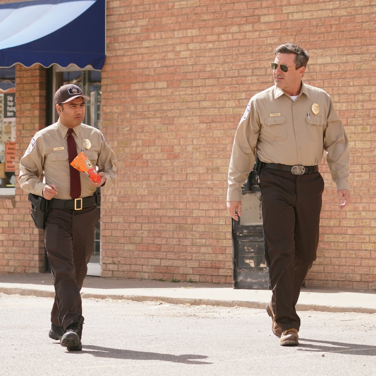 ScreenMediaFilm's tweet image. #JonHamm and #NickMohammed are on the case(s).

#MaggieMooresMovie 🚔 —  In theaters and On Demand June 16.