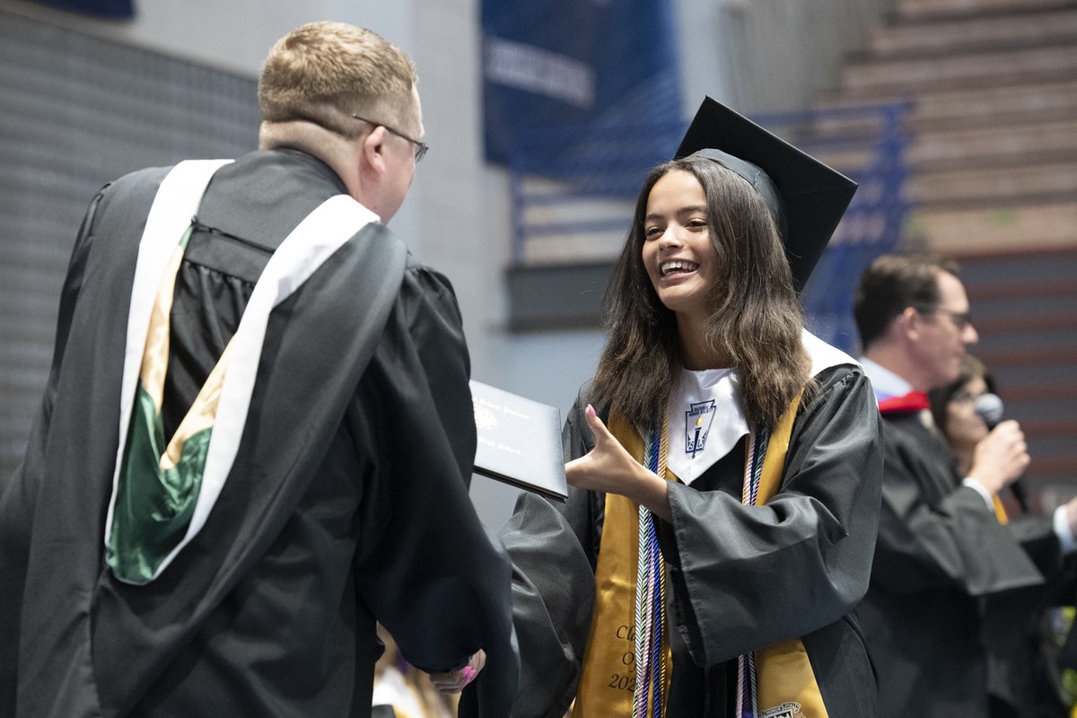 MCPS's tweet photo. You did it 👏🎓

Congratulations to the graduating seniors of Poolesville High School!

#MCPSGrad https://t.co/8kkE0qLwFp