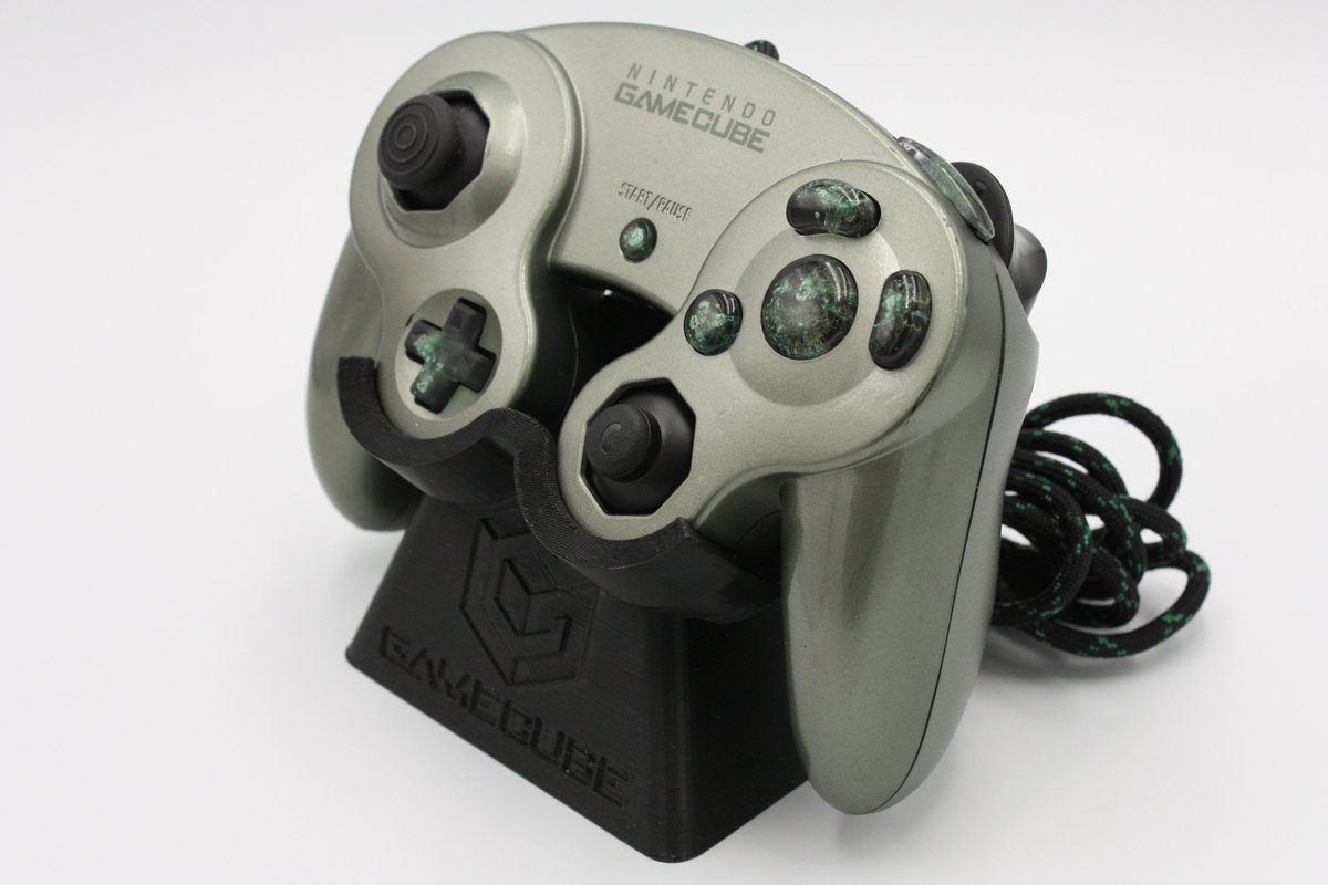 Slam Customs tweet media