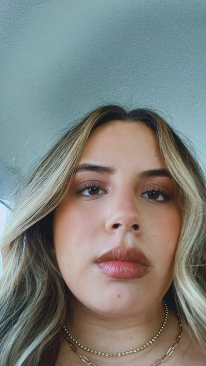 alexxyyyy's tweet photo. Just stopping by Twitter to let everyone know that minding your own business is fucking lit. https://t.co/DK5EnjMiUs