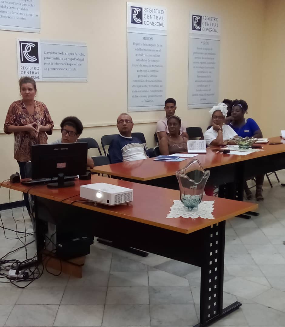 RegistroCentral's tweet photo. 👉Celebran en el @RegistroCentral Primer Seminario sobre inscripción de actores económicos, con miras a revertir situación con Trabajadores por Cuenta Propia.
@MincinCuba 
@BetsyDazVelzqu2 
@SElozegui 
@KaterineHabana
#ComercioCuba 
#MejorEsPosible 
#Cuba https://t.co/K0jGVzAMvG