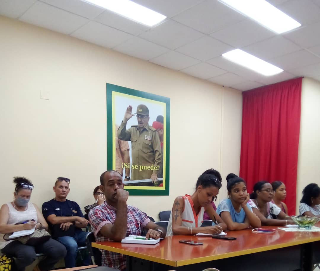 RegistroCentral's tweet photo. 👉Celebran en el @RegistroCentral Primer Seminario sobre inscripción de actores económicos, con miras a revertir situación con Trabajadores por Cuenta Propia.
@MincinCuba 
@BetsyDazVelzqu2 
@SElozegui 
@KaterineHabana
#ComercioCuba 
#MejorEsPosible 
#Cuba https://t.co/K0jGVzAMvG