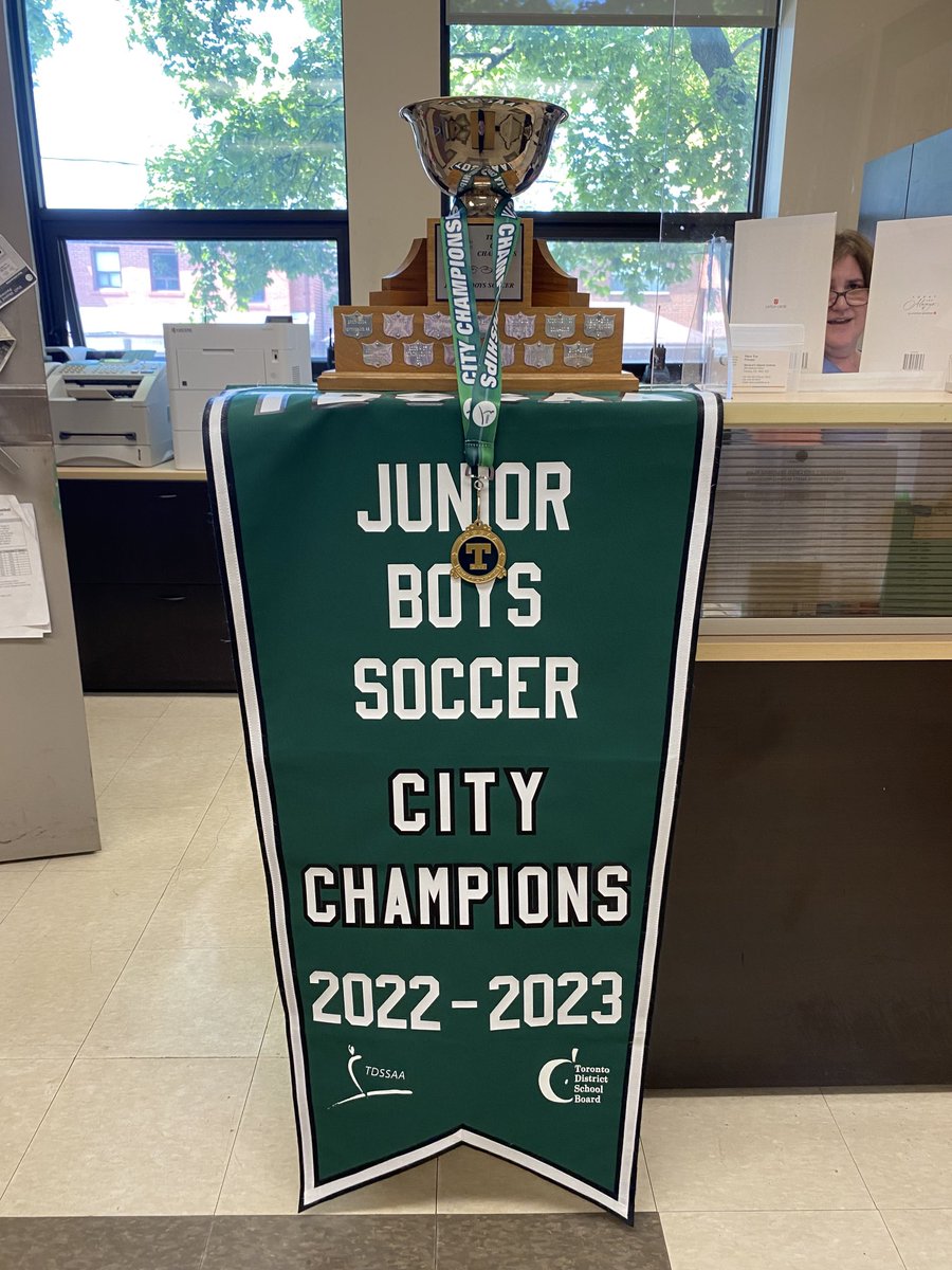 Congratulations to our Junior Boys Soccer team on winning the City Championship! Our Junior Boys are the best team in the TDSB. We won the Finals 6-2. So proud of our boys. Thx to all of our coaches including Vavougios and Abtan!