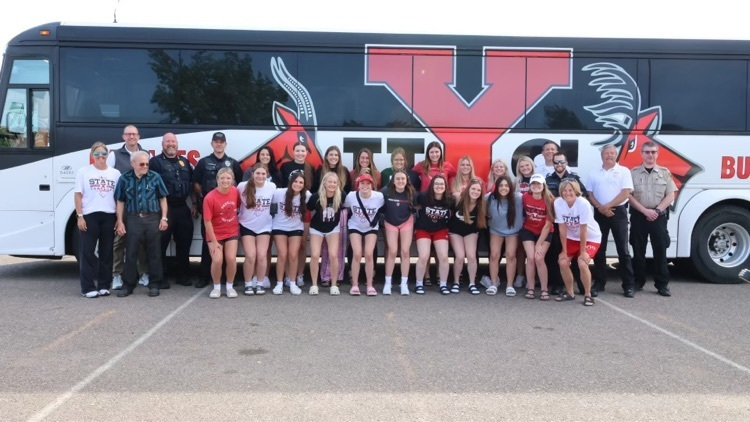 YSD633's tweet photo. The Gazelles are off to Aberdeen for state softball. Thanks for the fantastic escort out of town courtesy of the Yankton Fire Department and Yankton Police Department https://t.co/riug75jp53