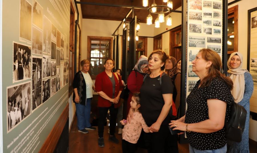 İZ BIRAKANLAR MÜZESİ’NE ZİYARETÇİ AKINI
internethaberajansi.com.tr/haber/iz_birak…