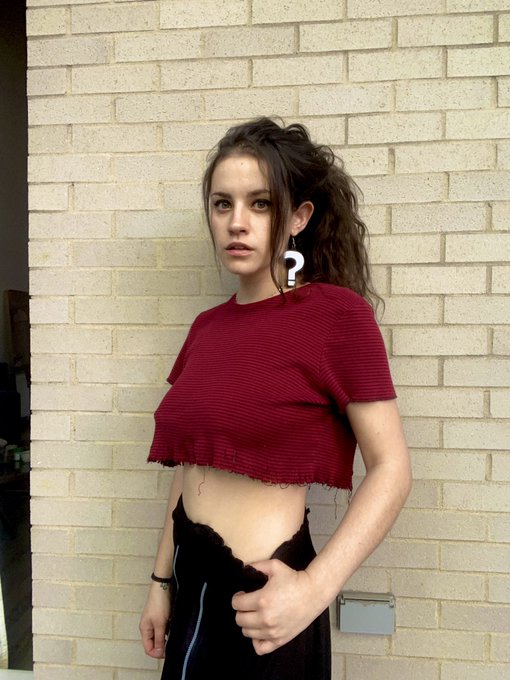 a lil lady who wants to be bred https://t.co/9tTzxtbhd9