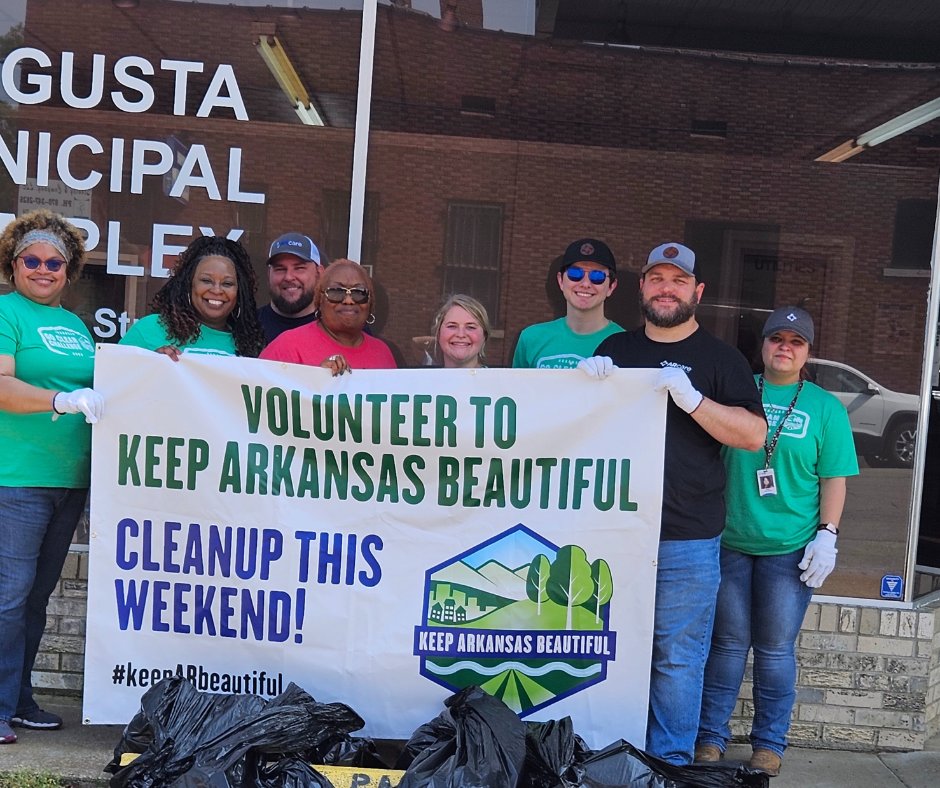 KeepARBeautiful's tweet photo. Shoutout to ARcare and all the volunteers who helped in the White River Cleanup!

Thank you for your dedication and support!

#doYOURpart #keepARbeautiful #GoCleanChallenge #GetInvolved #GreatAmericanCleanup https://t.co/oq11KeImiV