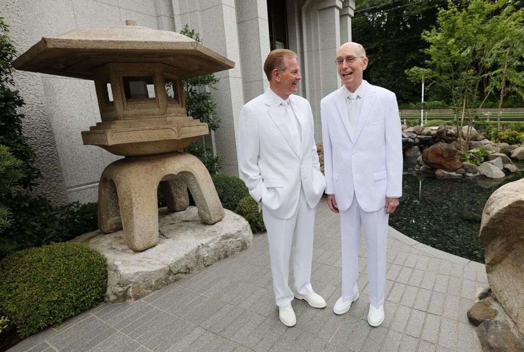 the_churchnews's tweet image. President Henry B. Eyring second counselor in the First Presidency of The Church of Jesus Christ of Latter-day Saints turns 90 years old today. He has served as a general authority since April 1985 and was sustained to the Quorum of the Twelve Apostles on April 1, 1995.

He