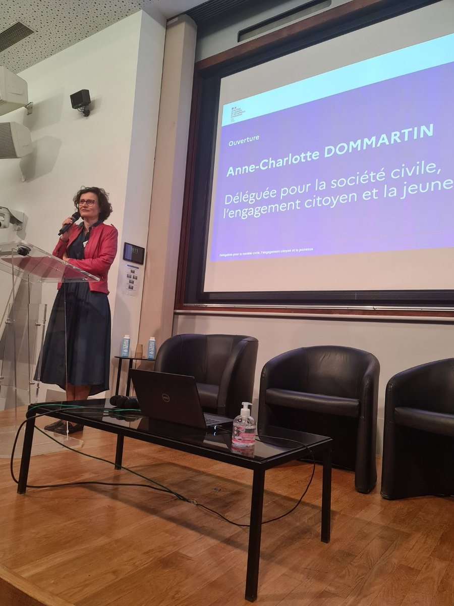 fonjep's tweet photo. Comment accompagner vos collaborateurs à s'engager à l'international? @FVolontaires @francediplo #AllianceMDC @fonjep vous présentent les opportunités d'engagement pour les actifs. Avec @PlaneteUrgence #Fondation @LeaNature @Adice_Roubaix @PDLCoop
@ExpSol #AgirAbcd #seed https://t.co/7Q3jg44C3G