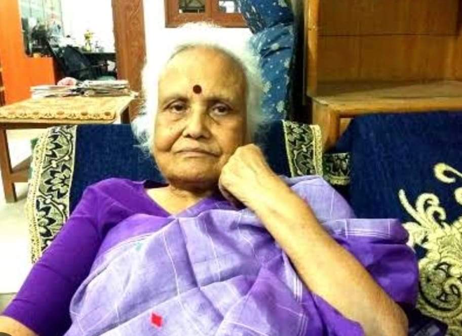 Rebel Ambedkarite writer Kumud Pavde, who wrote the Marathi autobiography 'Antasphot' (अंत: स्फोट) in 1980, has passed away. I will not single her out as an only Dalit writer. She is an Indian writer in Marathi who creates a basic discussion of caste and patriarchy.