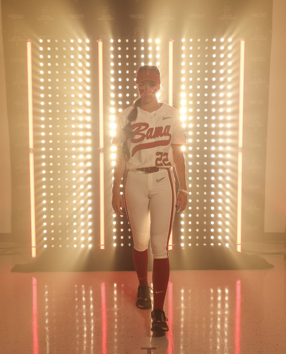 AlabamaSB's tweet photo. 💡All of the Lights💡

#Team27 #RollTide https://t.co/jpieBNUGwh