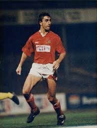 pieman80's tweet photo. @StoolFootball ￼
NESTOR LORENZO played the World Cup final for Argentina v Germany.  2 months later signed for Swindon town. 

What do I win? https://t.co/3eEwM3w05e