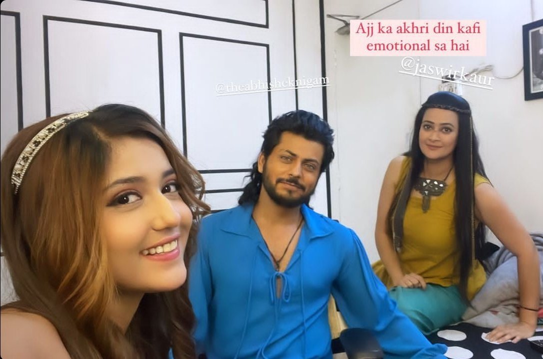 a_stalwart's tweet photo. Good byes r always hard #AbhishekNigam is just living every moment of being Ali for the last time with both his onscreen, offscreen Mommy, #ManulChudasama & Hatim #SumedhMudgalkar #AlibabaChapter2 #Alibabaekandaazandekha https://t.co/bkYnuLfWzn