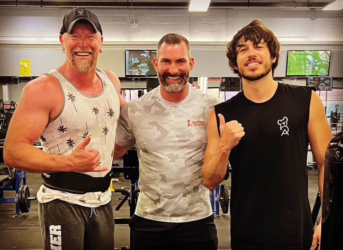 stevefromaus's tweet photo. Aussie boys hit it hard today. #GymLife #FitMusicians https://t.co/WLw0uGw8MD