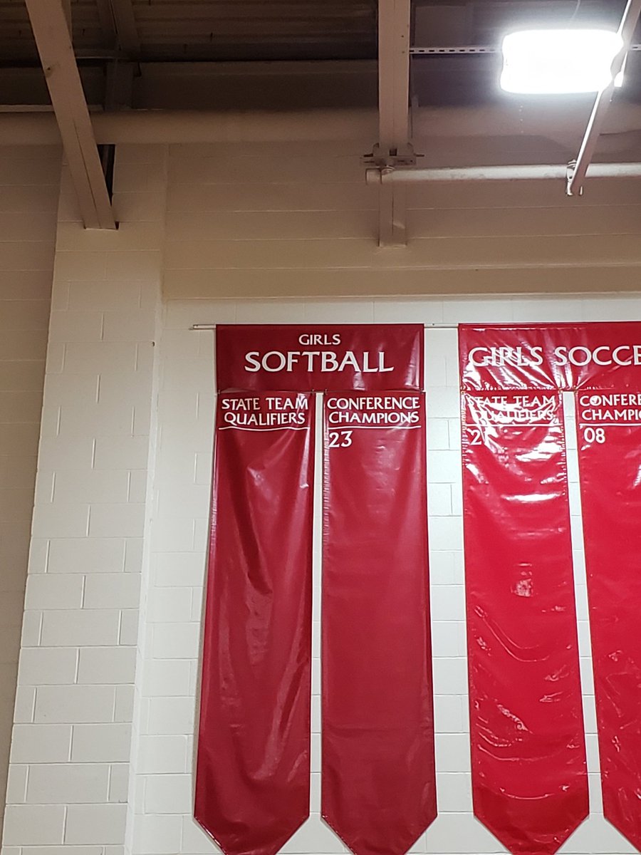 coryhainy8's tweet photo. The banner is blank no more!  GO CARDS! https://t.co/Xo3PwkIknv