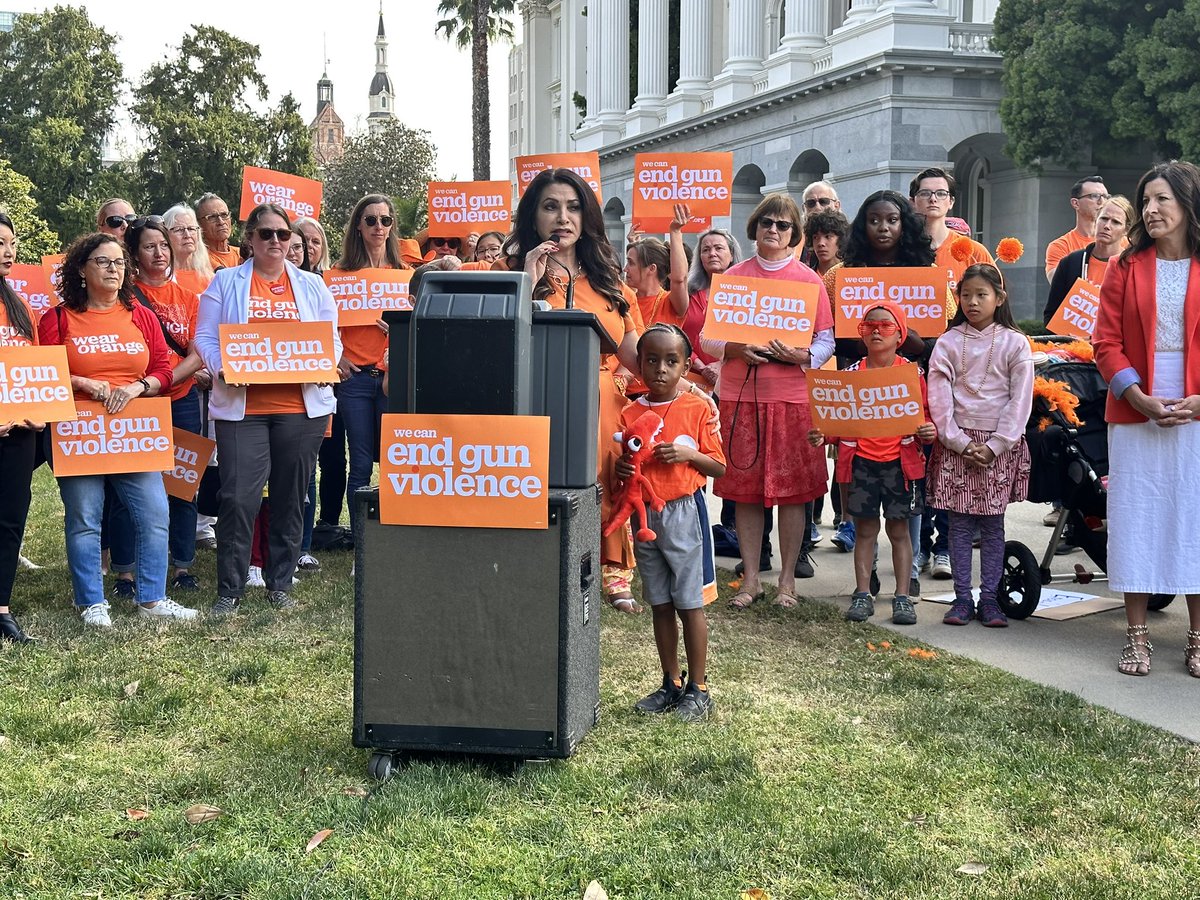 NOW: California lawmakers and gun control advocates are having a rally at the state capitol ahead of national gun violence awareness day on Friday. 

<a href="/SenSusanRubio/">Senator Susan Rubio</a> is joined by a 5yo boy who lost his dad a few months ago due to gun violence.
