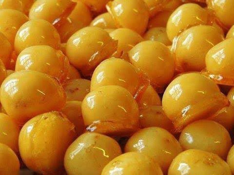 igorpatzlaff's tweet photo. pouco se fala da magnânima deliciosidade que é essa bala caramelizada recheada com coco, uau https://t.co/6bt96LaIvL