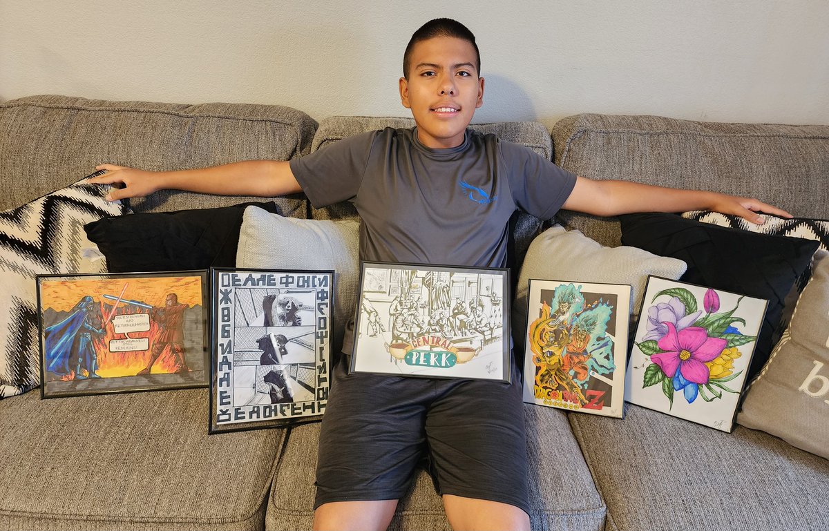 LRodrig81383349's tweet photo. Drawing for his High School teachers...It's a priviledge to call you my son. #SanEliChampions https://t.co/FjhdAOBd06