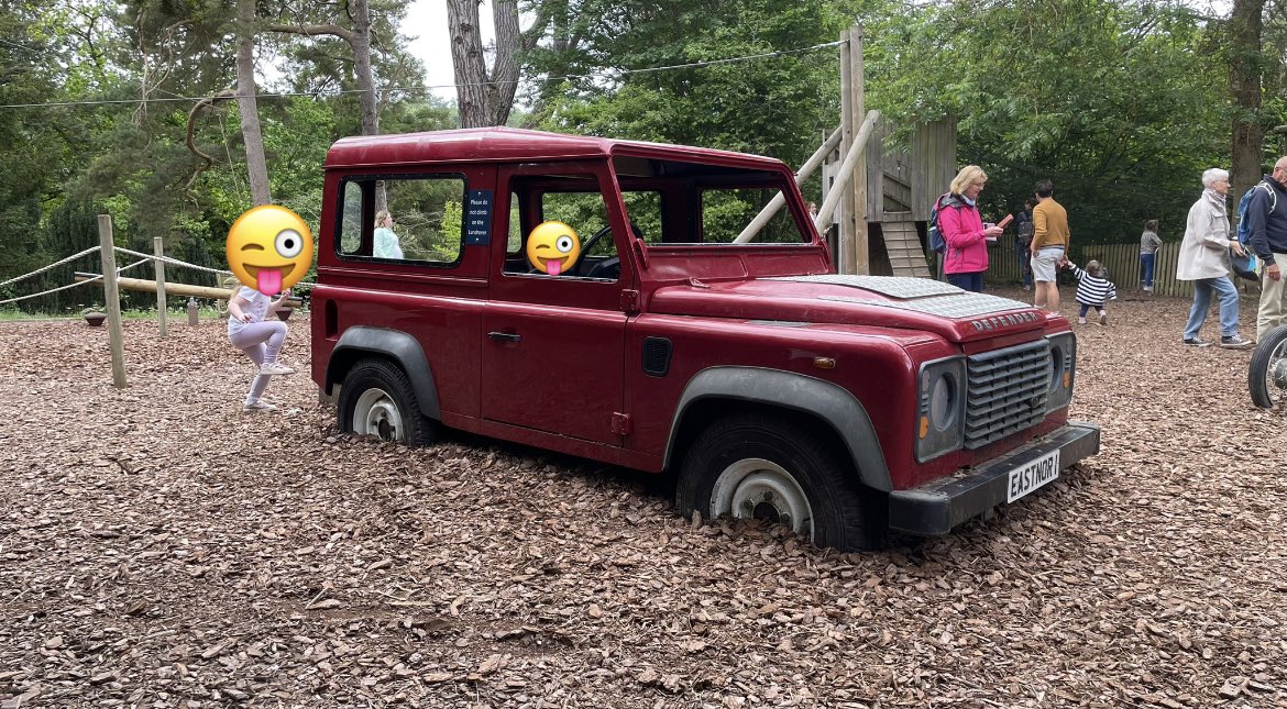 dlafm's tweet photo. Oi mate, you can’t park there @YPLAC https://t.co/xRJv8fvZbx