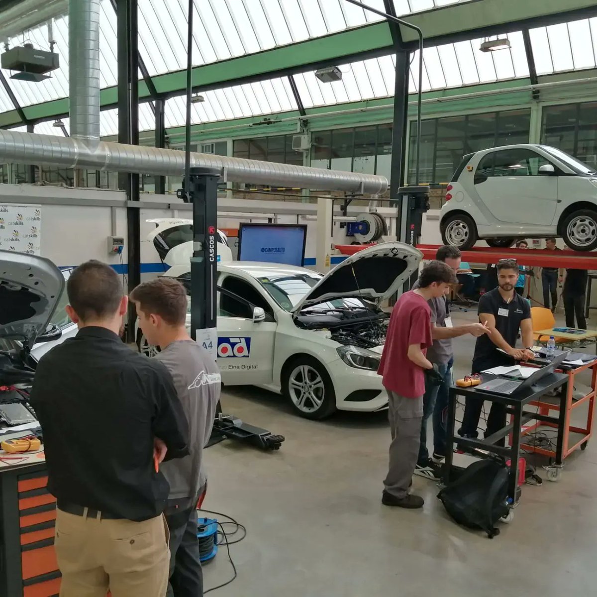 AusitAuto's tweet photo. Avui el nostre alumne Cristian Pérez Losada @_.chriistiaan_  de 2o d'Electromecànica de vehicles, ha participat a la 33° edició del @catskills de Tecnologia de l'automòbil a l'Institut Pere Martell i ha aconseguit la 2a Posició.

@catFPx @ActivaFp @futura_fp @insperemartell https://t.co/5n1WTDepaF