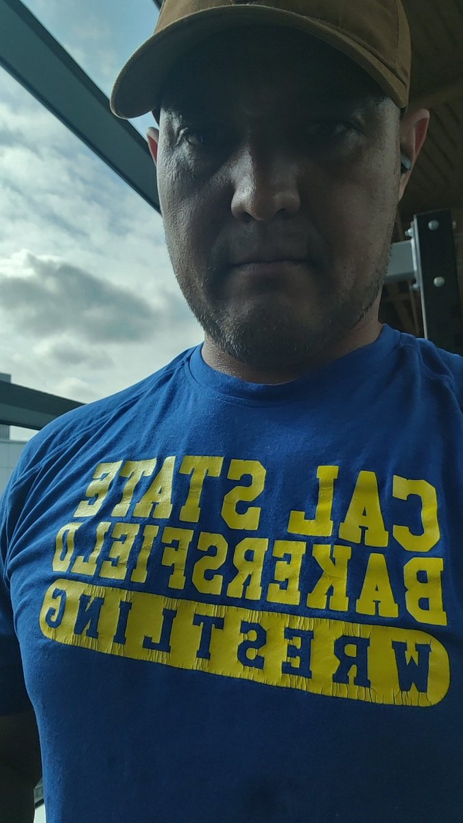 rmarquez1228's tweet photo. @dlamar29 @CSUBWrestling Today's workout shirt!! @MannyRiveraCSUB https://t.co/rgIpiNKmHn