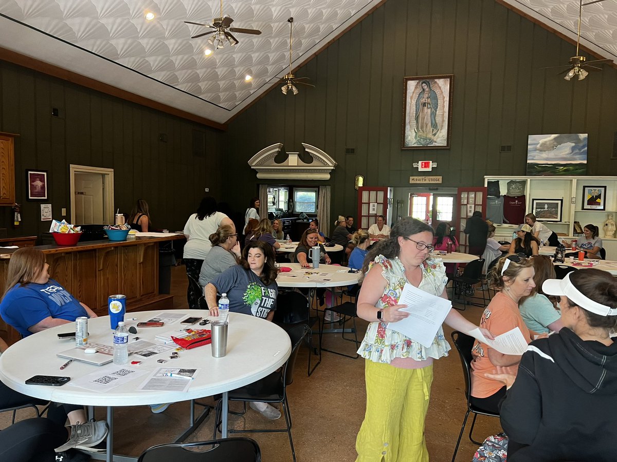 Anna Clardy tweet media