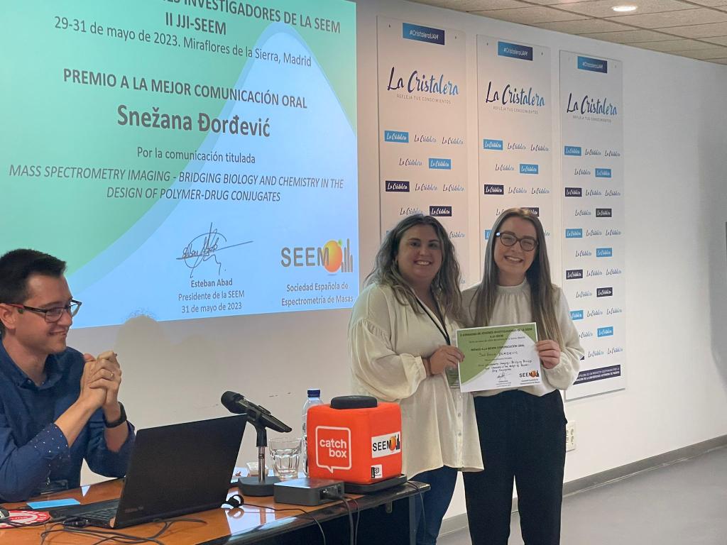 Desde la organización de las II JJI-SEEM nos gustaría agradecer la participación de los asistentes y felicitar a las premiadas a la mejor comunicación oral y poster presentadas🥳 Nos vemos en la siguiente!😉👋🏼
