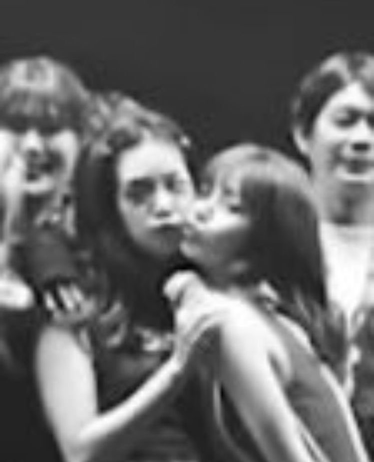 lisoofolder's tweet photo. cheeks 😚 https://t.co/3chgk5WVOF