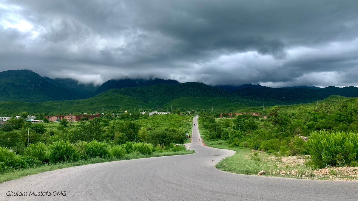 jhirmir's tweet photo. Quaid i Azam University Islamabad #qau #qauislamabad #bestuniversity https://t.co/GCqnll5O5w