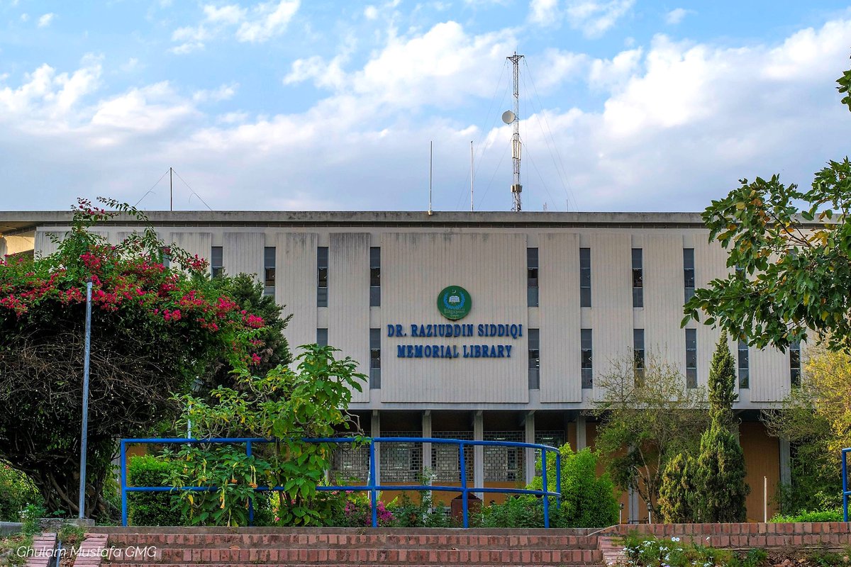 jhirmir's tweet photo. Quaid i Azam University Islamabad #qau #qauislamabad #bestuniversity https://t.co/GCqnll5O5w