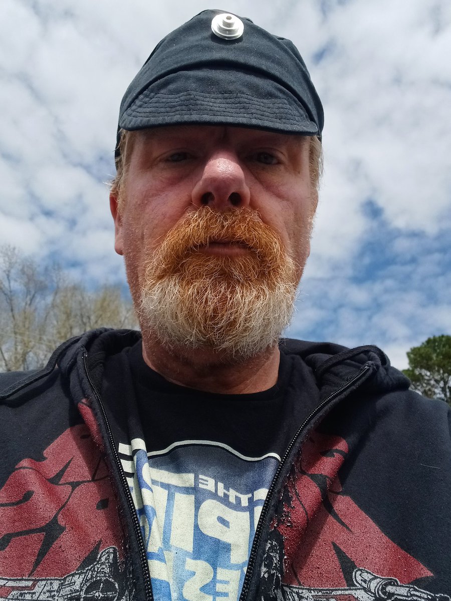 polyeasydoseit's tweet image. If you see this, post yourself as a villain