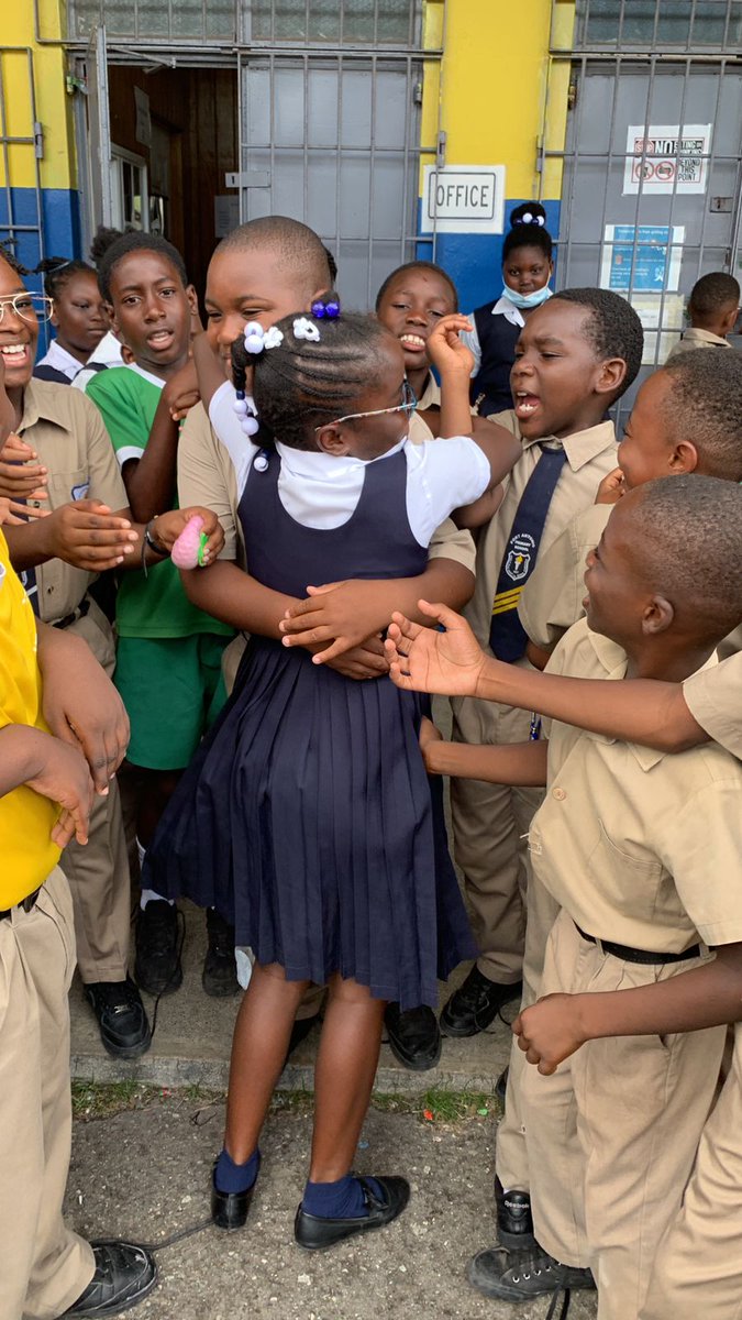 NCU91FM's tweet photo. Throwing it back to an amazing day at Port Antonio Primary School during our Acts of Kindness School Tour! πβ¨
We were honored to meet Gehnoya Strachan, the kindest student and Janice Willis, the kindest teacher. ππ
#ActsOfKindnessTour #PortAntonio #NCU91FM https://t.co/vqkpXI9FSG