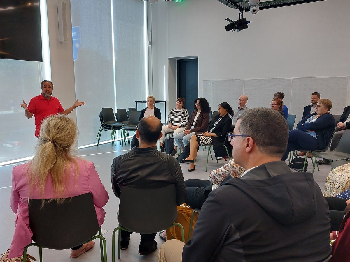 U!REKA European University tweet media