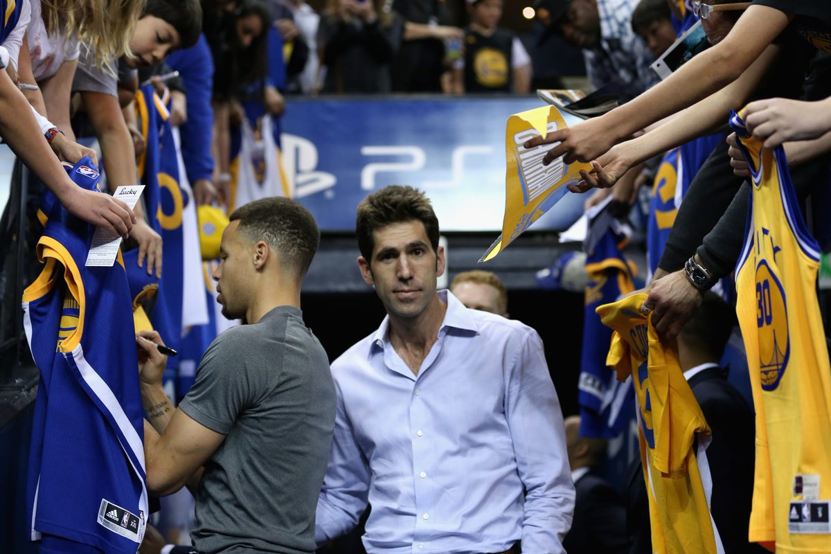 notzenzei's tweet photo. thanks for everything, bob myers !! ☆ its been an amazing run ... best of luck . ♡

#DubNation will always remember you ... 💙💛 !! https://t.co/SMcMFuEgq2
