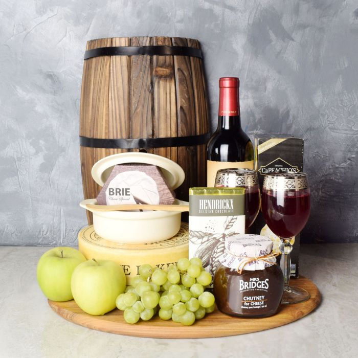 Tell your Dad how much he means to you with Hamilton Baskets carefully curated and truly decadent flower arrangements. For more: bit.ly/3BwOpAS
#fathersday #dad #fathersdaygifts #gifts #giftbaskets #onlinegifts #gourmettreats #family #chocolate #wine #champagne #beer