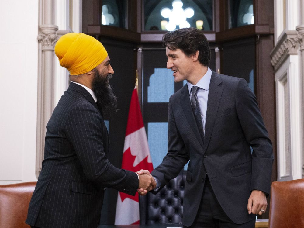 The devils shake hands. 
#TrudeauChineseAsset 
#SellOutSingh