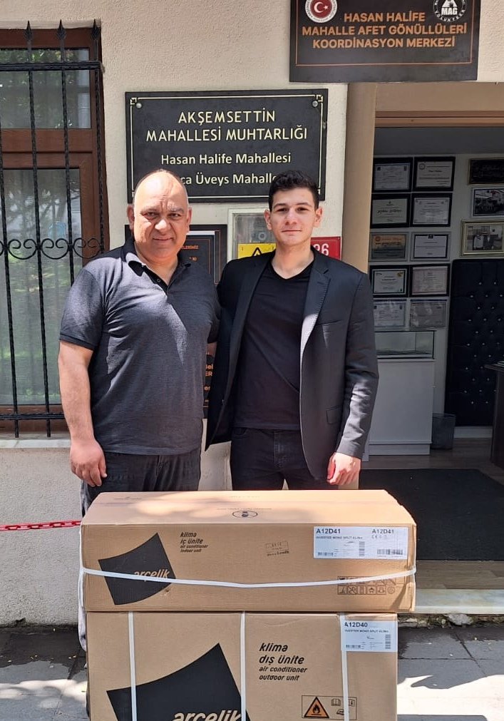 Muhtarlığımızda ayni destek kapsamında ihtiyaç duyduğumuz ofis malzeme desteklerinden dolayı, <a href="/ekrem_imamoglu/">Ekrem İmamoğlu</a> nezdinde <a href="/ibbmuhtarliklar/">İBB Muhtarlık İşleri Dairesi Başkanlığı</a>  <a href="/SaltikYavuz/">Yavuz Saltık</a> teşekkür ederiz...