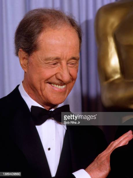 barbaravitali2's tweet photo. Remembering #DonAmeche May 31,1908_December 6,1993 (Age 85) #TradingPlaces #Cocoon #CocoonTheReturn #Oscar https://t.co/Ku1SOeicQ7