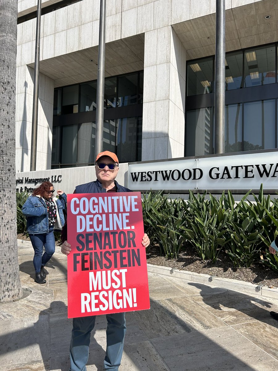 shellster129's tweet image. A one man protest.