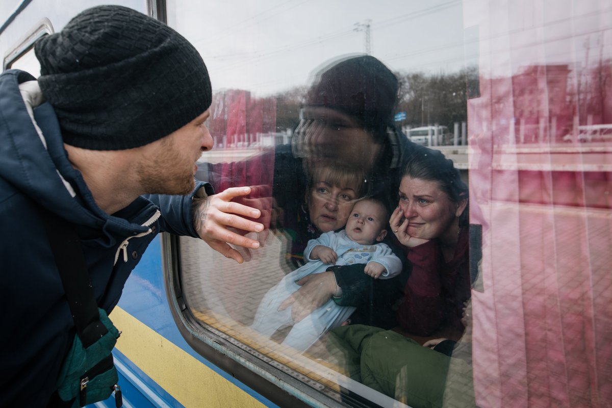 IWMF's tweet photo. We're thrilled to announce photojournalist @laurencegeai as our 2023 #AnjasCourage Awardee! 🎉

Laurence's work concentrates on inequity, migration, politics and war—especially how conflict impacts the most vulnerable members of war-torn communities. More: https://t.co/9nEhdZYyey https://t.co/ymntLPwdRY
