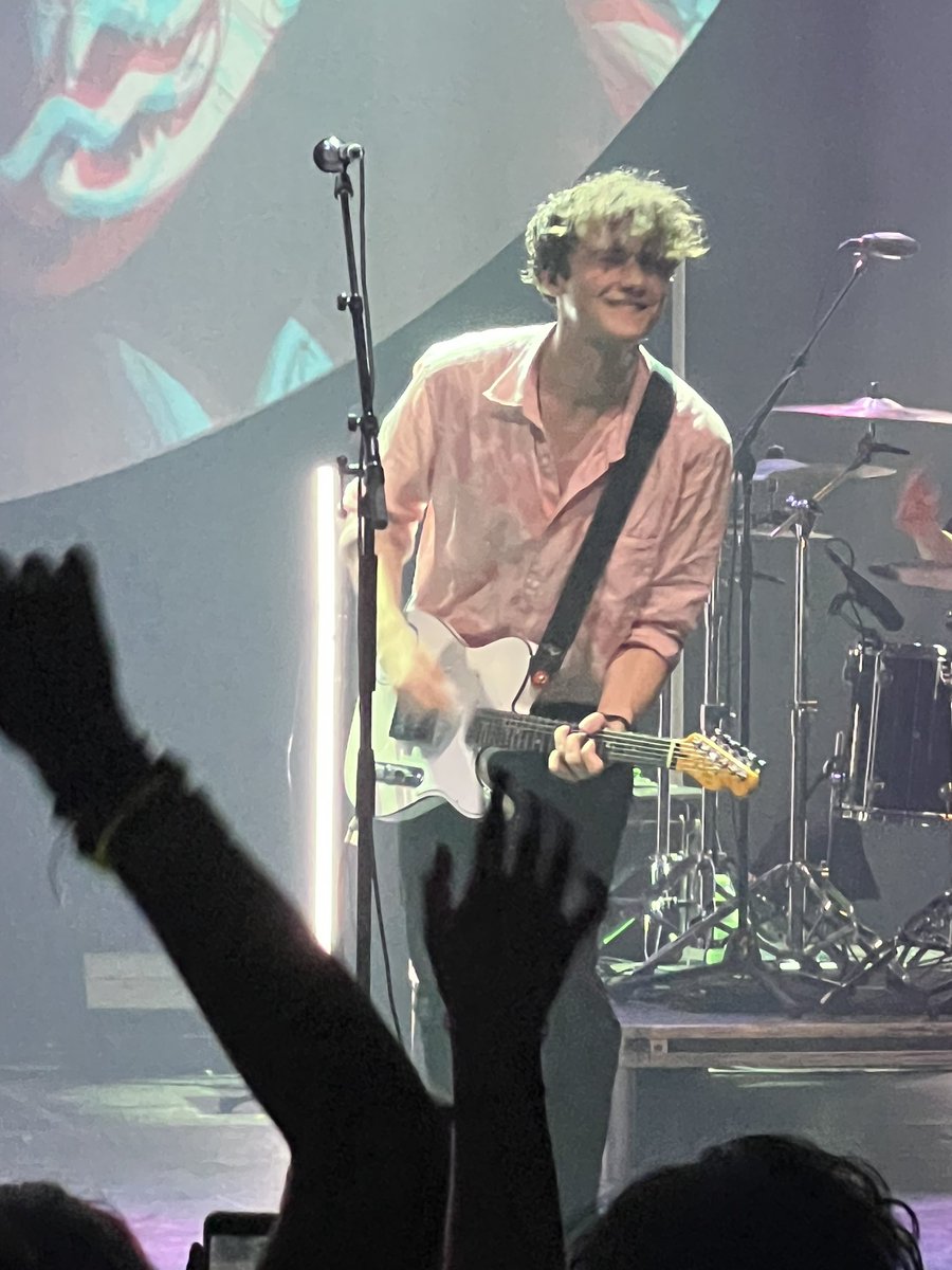 CNote82's tweet image. Saw @lovejoy at the Danforth last night with my daughter! Great show, and NEVER have I heard fans that can sing louder than the bands amps!!  Wow! Continued success, fellas!  Videos coming soon. #lovejoytoronto #lovejoytour #lovejoy @LovejoyCanada