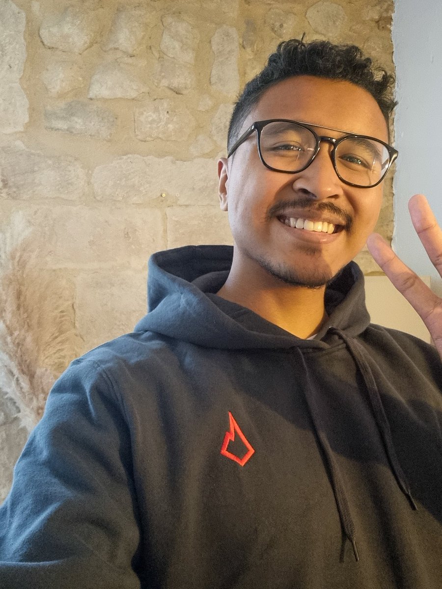 Steve | ipseitR 🎒⛏️ tweet media