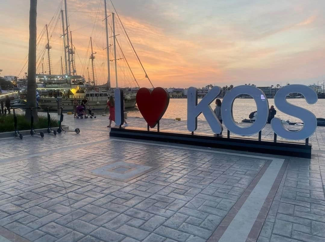 Kos (@kos_) on Twitter photo 