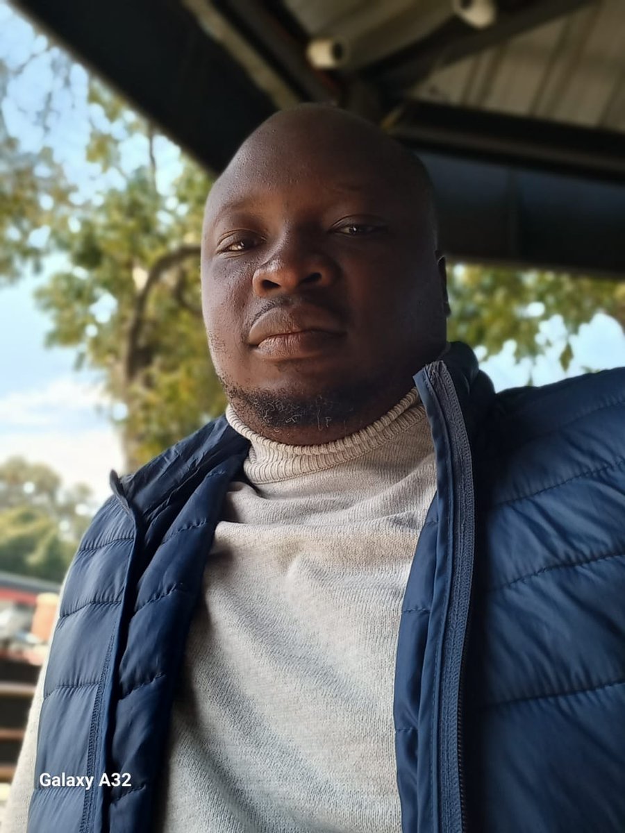 Karlose_OG's tweet image. How I look at Twitter peasants