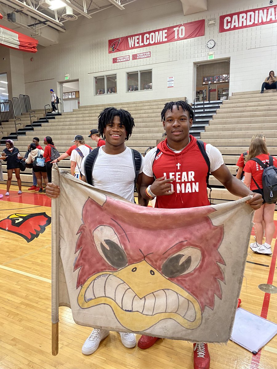 Congratulations to Aloysius Nyapan and Kenny Wells on being named Cardinal Captains for next year! 

Two great young men who will lead our school the right way. @Card_NationCR 

#WeAreCR #WinningEffort