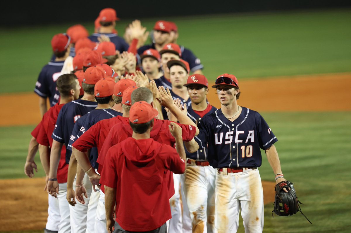 ❗️JUNE 7 ❗️

We’re a week away from our first  prospect camp of the summer! 

Sign up today at Michaelholderbaseballcamps.com