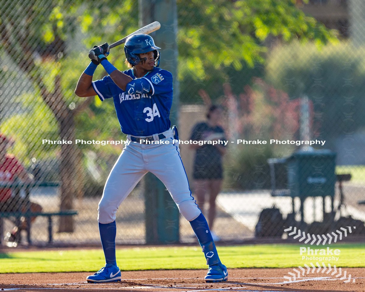 phrakephoto's tweet photo. Austin Charles (34) SS KC Royals more on my FB page
@AustinCharles25 @stockdalehigh @artcharles7_sr
#royals📷 #AlwaysRoyal #TogetherRoyal #kansascityroyals #kcroyals #RaisedRoyal #welcometoroyalty
@RoyalsFarm
@Surprise_Royals
#goroyals #letsgoroyals #beroyalkc https://t.co/V9e3fnIiiK