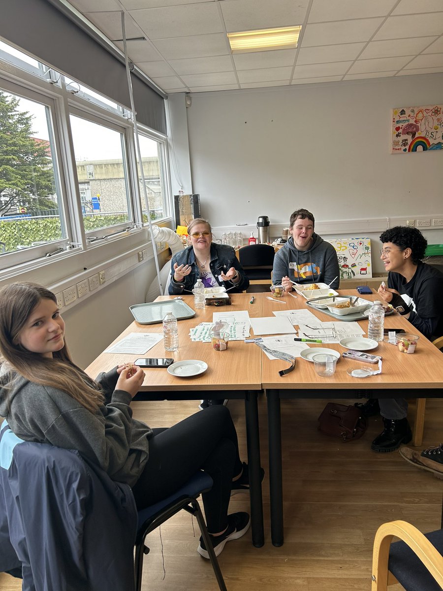 AndreaHone1's tweet photo. A huge shout out to @WorswickDavid and his team @MitieCommunity who supported our Youngcarers listening event today @WestHertsNHS with amazing snacks, refreshments and platters…thank you , everyone was well looked after 🙏 https://t.co/JsaW5LNuqA